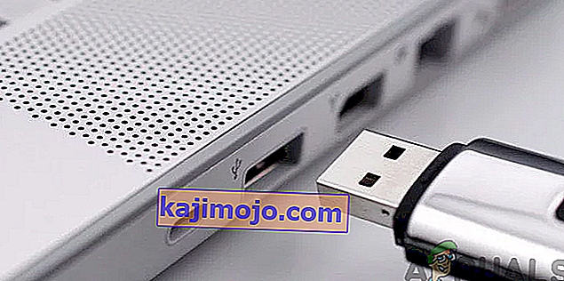 Menghubungkan Drive USB ke Komputer
